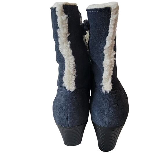 Clarks Bendables Ankle Boots Booties Womens 7 Faux Fur Blue - Picture 11 of 12